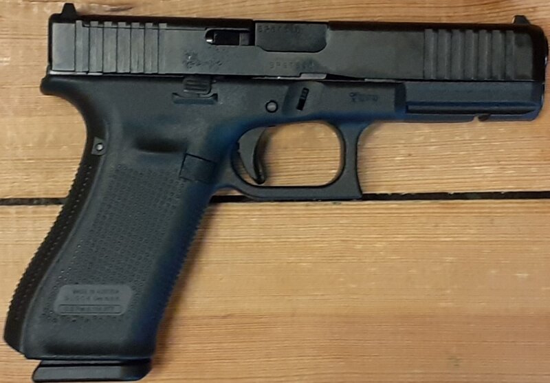 Kilpailun pääpalkintona arvotaan kaikkien kisalipun lunastaneiden kesken Glock 17 Gen5 MOS FS